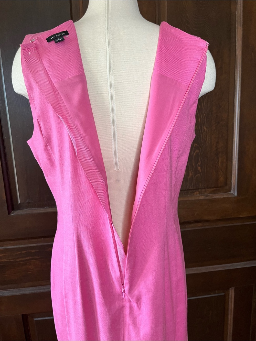 Ann Taylor The Seamed V-Neck Sheath Dress Linen Blend Sleeveless Pink Sz 12 NWOT - Picture 7 of 10